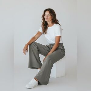 ASOS DESIGN casual parachute gray cargo pants M wide leg front pockets